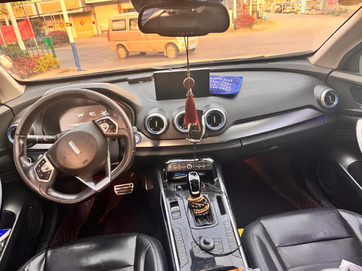 2017 WEY VV7 2.0T 234HP L4 7DCT,autocango,china used car exporter,china ev exporter,chinese used car exporter,chinese used ev exporter