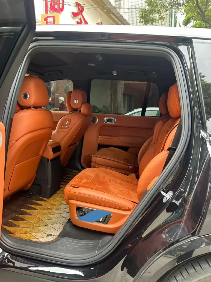 2024 Land Rover Range Rover Evoque 1.5T 200HP L3 8AT PHEV 15.5KWH,autocango,china used car exporter,china ev exporter,chinese used car exporter,chinese used ev exporter