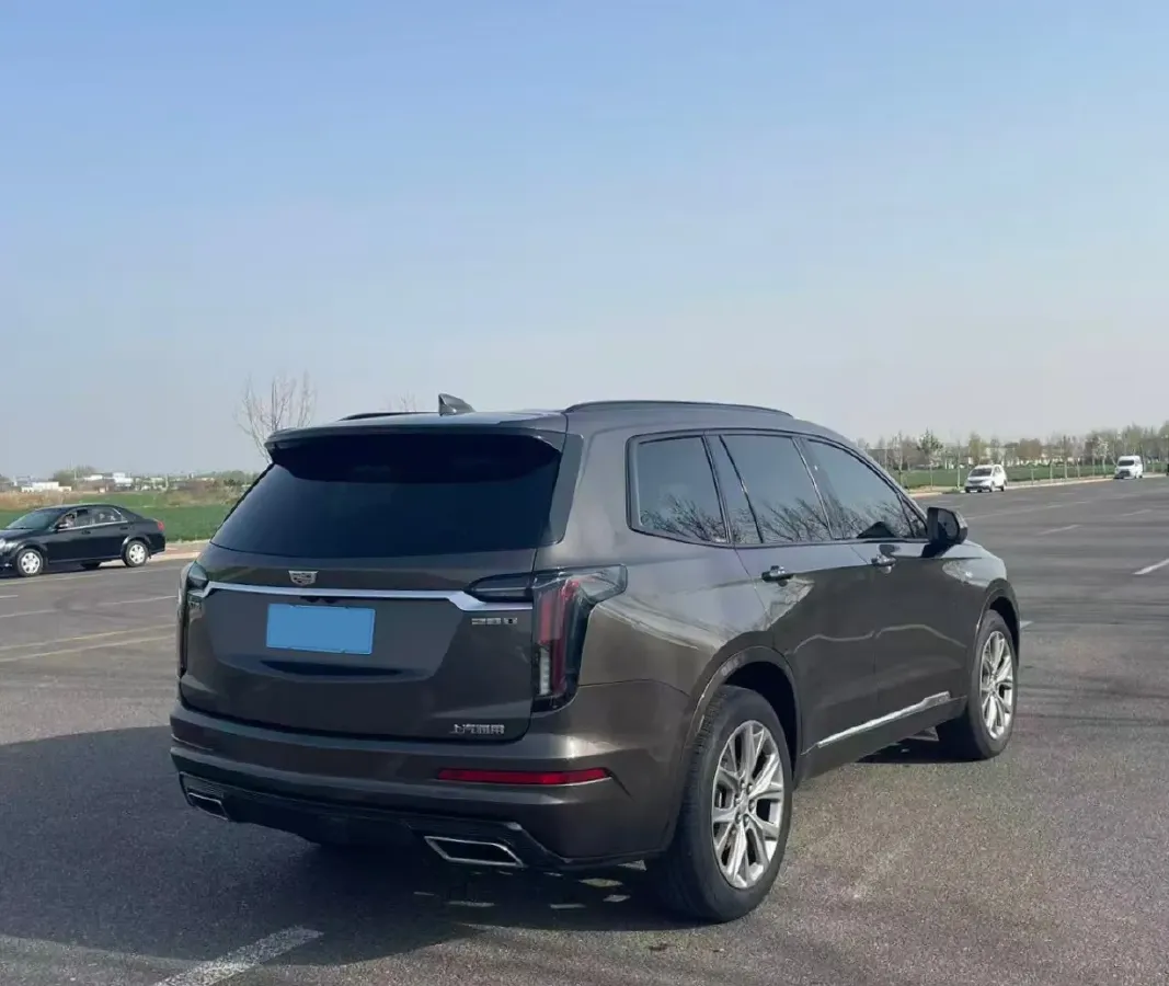 2021 Cadillac XT6 2.0T 237HP L4 9AT,autocango,china used car exporter,china ev exporter,chinese used car exporter,chinese used ev exporter