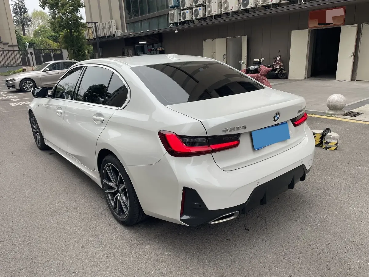 2024 BMW 3 Series 2.0T 156HP L4 8AT,autocango,china used car exporter,china ev exporter,chinese used car exporter,chinese used ev exporter