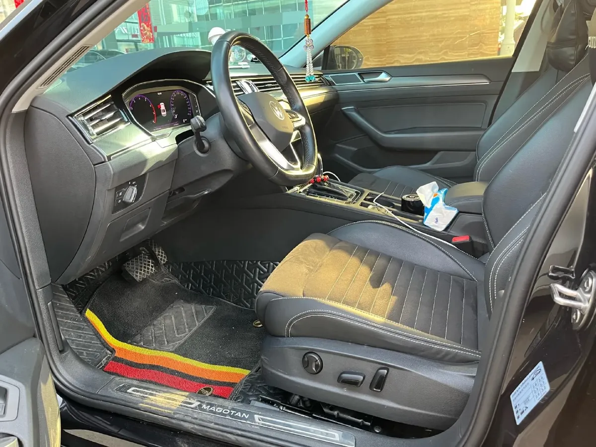 2021 Volkswagen Magotan 2.0T 186HP L4 7DCT,autocango,china used car exporter,china ev exporter,chinese used car exporter,chinese used ev exporter