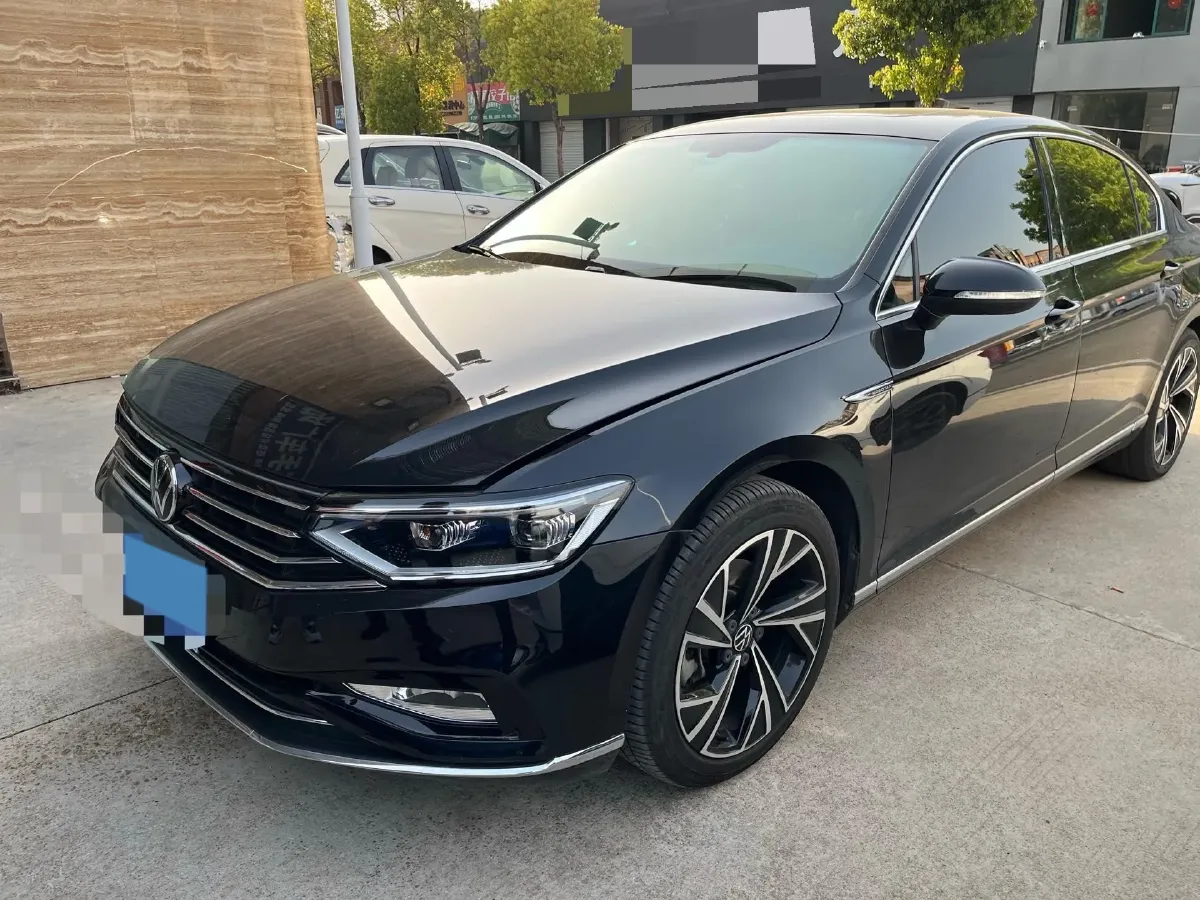 2021 Volkswagen Magotan 2.0T 186HP L4 7DCT,autocango,china used car exporter,china ev exporter,chinese used car exporter,chinese used ev exporter