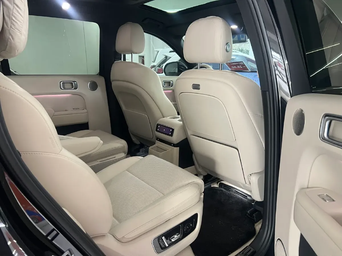 2024 Li L9 Range Extended 154HP REEV 52.3KWH,autocango,china used car exporter,china ev exporter,chinese used car exporter,chinese used ev exporter