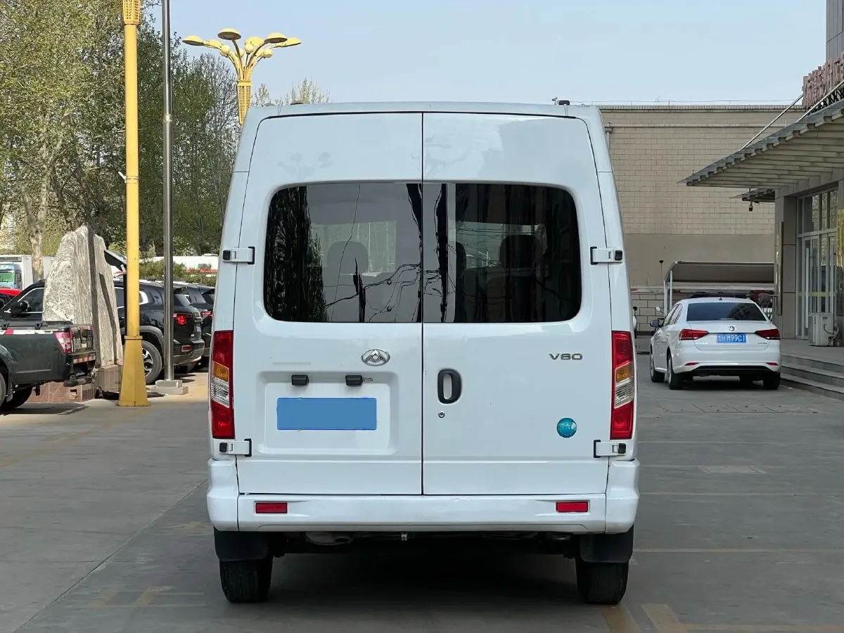 2021 MAXUS XinTu V80 2.0T 127HP L4 6MT,autocango,china used car exporter,china ev exporter,chinese used car exporter,chinese used ev exporter