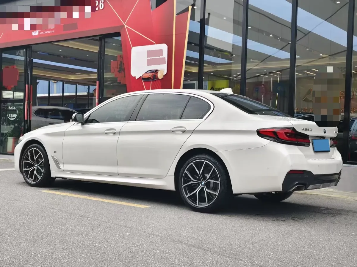 2022 BMW 5 Series 2.0T 252HP L4 8AT,autocango,china used car exporter,china ev exporter,chinese used car exporter,chinese used ev exporter