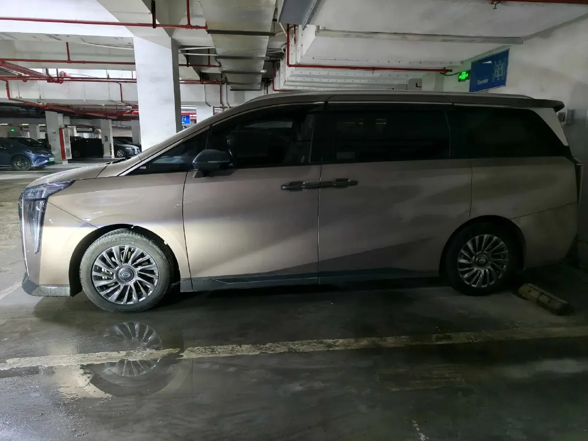 2023 GAC Trumpchi M8 2.0T 190HP L4 E-CVT Hybrid,autocango,china used car exporter,china ev exporter,chinese used car exporter,chinese used ev exporter