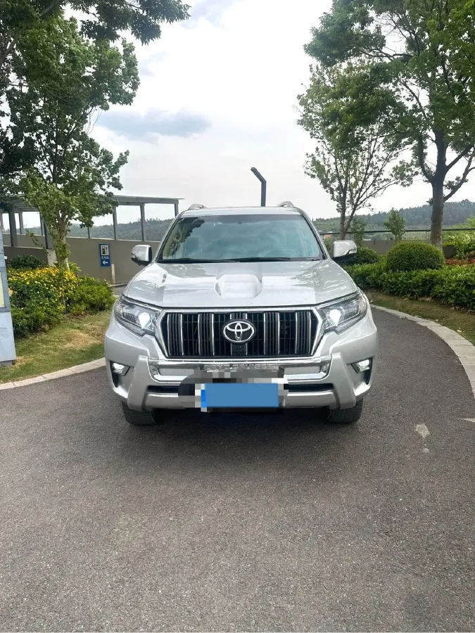 2020 Toyota Yaris 1.6T 261HP L3 6MT,autocango,china used car exporter,china ev exporter,chinese used car exporter,chinese used ev exporter