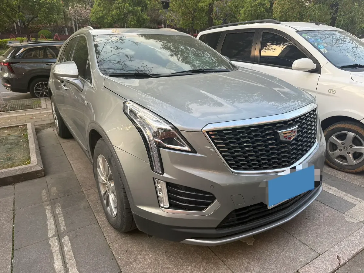2022 Cadillac XT5 2.0T 237HP L4 9AT,autocango,china used car exporter,china ev exporter,chinese used car exporter,chinese used ev exporter