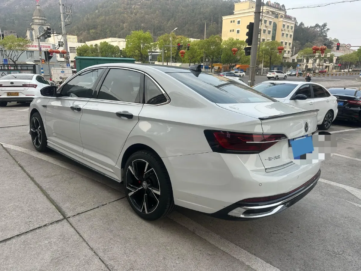 2023 Volkswagen Sagitar 1.5T 160HP L4 7DCT,autocango,china used car exporter,china ev exporter,chinese used car exporter,chinese used ev exporter