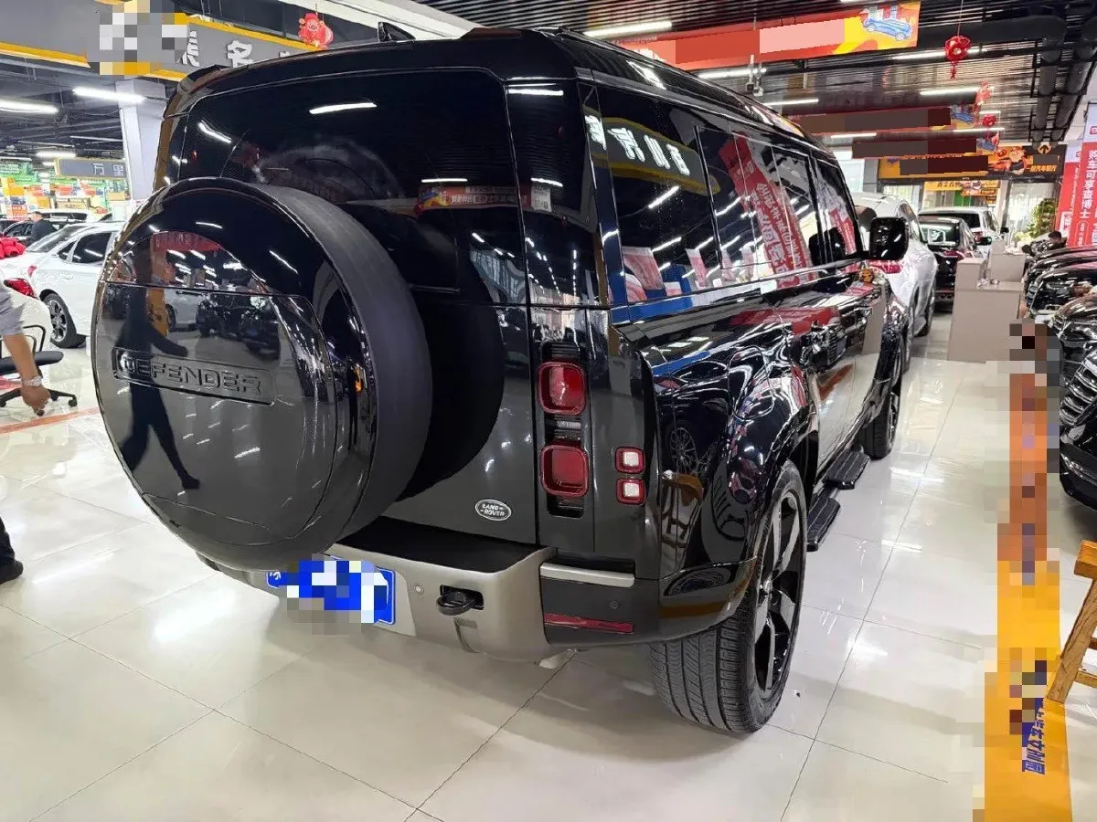 2025 Land Rover Defender 3.0T 400HP L6 8AT,autocango,china used car exporter,china ev exporter,chinese used car exporter,chinese used ev exporter