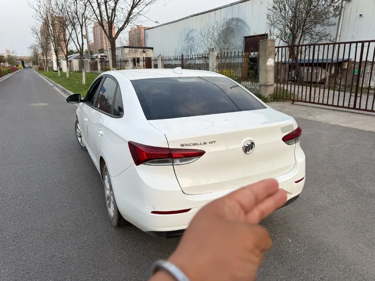 2020 Buick Encore 1.0T 125HP L3 6AT,autocango,china used car exporter,china ev exporter,chinese used car exporter,chinese used ev exporter