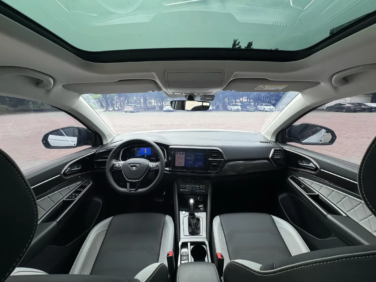 2022 Jetta VS7 1.4T 150HP L4 6AT,autocango,china used car exporter,china ev exporter,chinese used car exporter,chinese used ev exporter