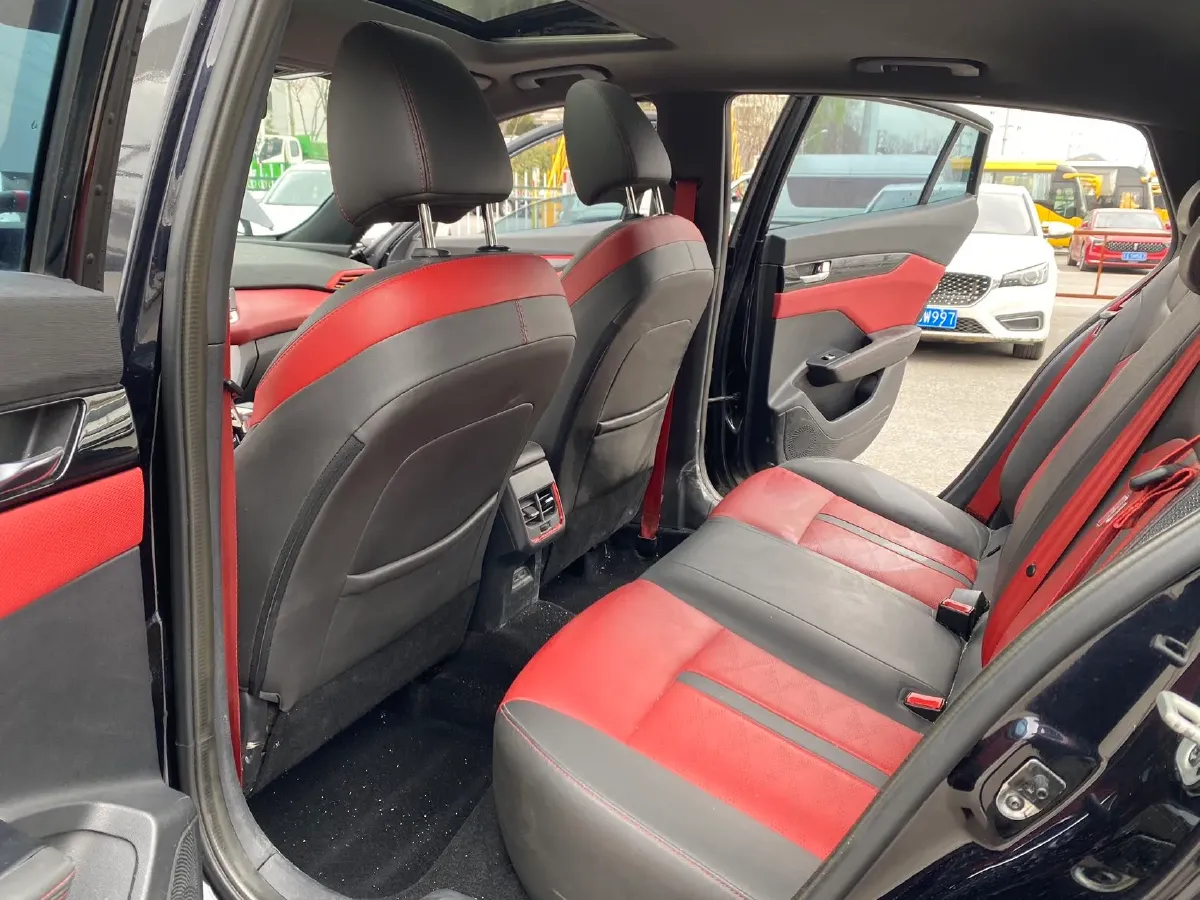 2021 DongFeng Aeolus YiXuan 1.5T 150HP L4 6DCT,autocango,china used car exporter,china ev exporter,chinese used car exporter,chinese used ev exporter