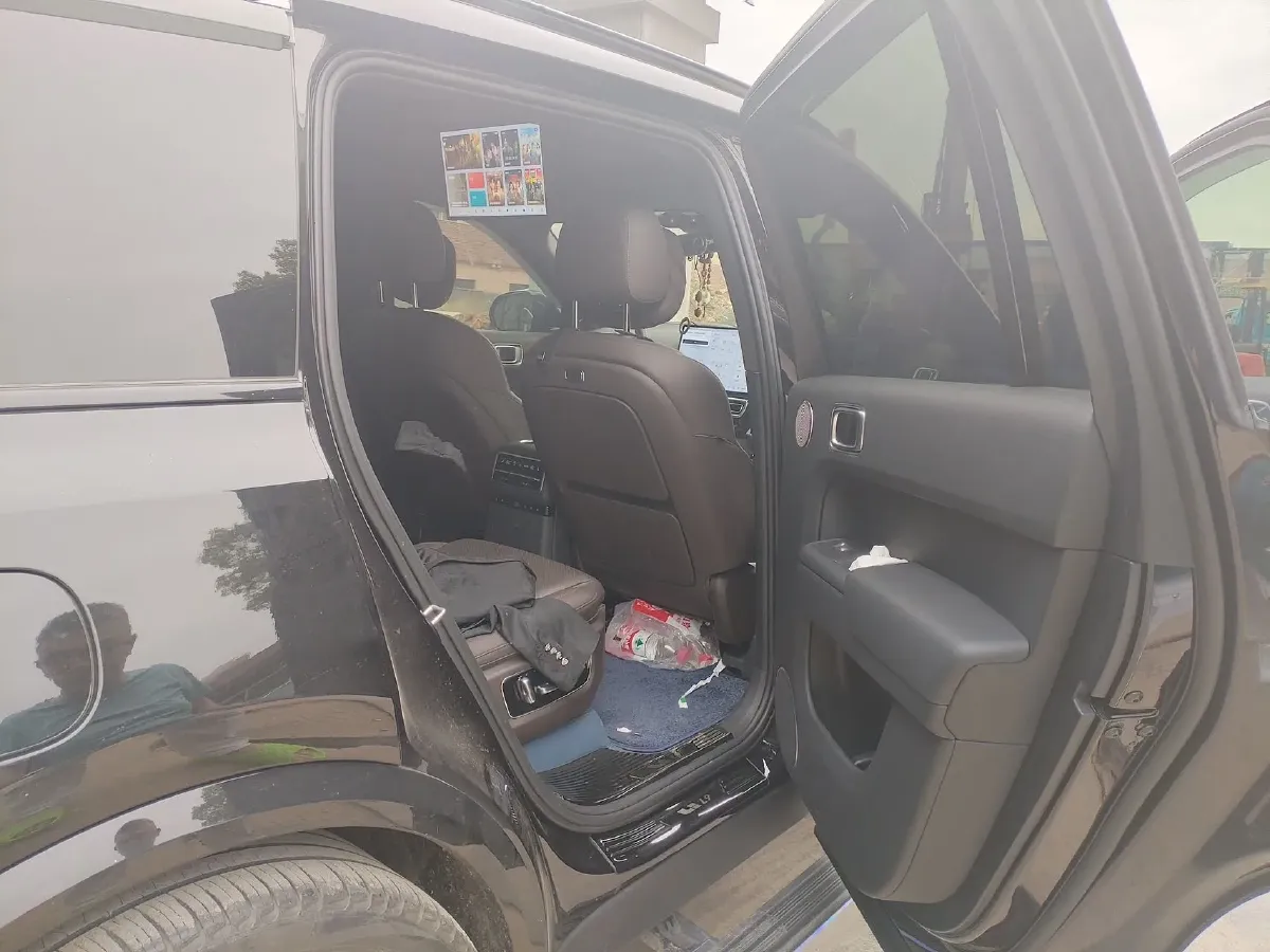 2023 Li L9 Range Extended 154HP REEV 42.6KWH,autocango,china used car exporter,china ev exporter,chinese used car exporter,chinese used ev exporter