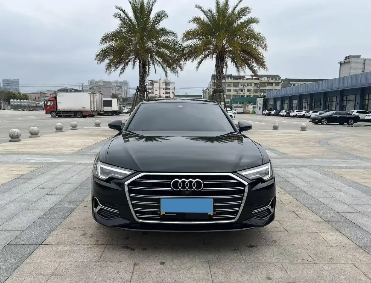 2023 Audi A6L 2.0T 245HP L4 7DCT,autocango,china used car exporter,china ev exporter,chinese used car exporter,chinese used ev exporter