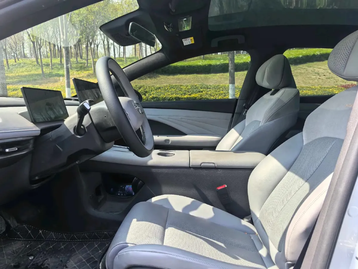 2025 Nissan N7 BEV 58KWH,autocango,china used car exporter,china ev exporter,chinese used car exporter,chinese used ev exporter