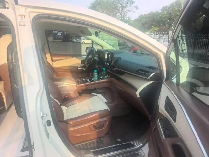 2021 Toyota Sienna 2.5L 192HP L4 E-CVT Hybrid,autocango,china used car exporter,china ev exporter,chinese used car exporter,chinese used ev exporter