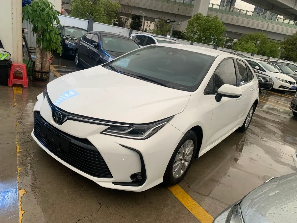 2021 Toyota Corolla 1.2T 116HP L4 CVT,autocango,china used car exporter,china ev exporter,chinese used car exporter,chinese used ev exporter