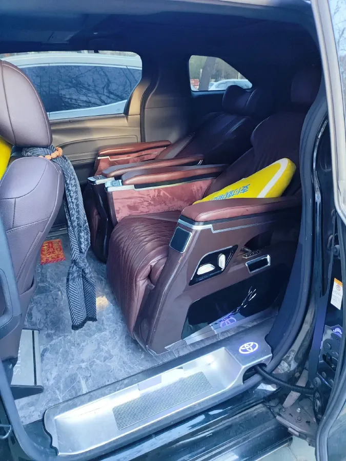 2021 Toyota Sienna 2.5L 192HP L4 E-CVT Hybrid,autocango,china used car exporter,china ev exporter,chinese used car exporter,chinese used ev exporter