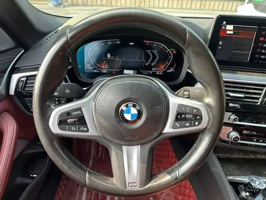 2022 BMW 5 Series 2.0T 184HP L4 8AT,autocango,china used car exporter,china ev exporter,chinese used car exporter,chinese used ev exporter