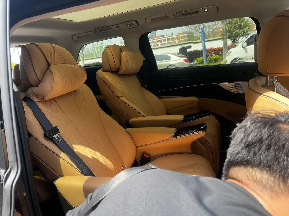 2024 Denza D9 1.5T 139HP L4 E-CVT PHEV 40KWH,autocango,china used car exporter,china ev exporter,chinese used car exporter,chinese used ev exporter