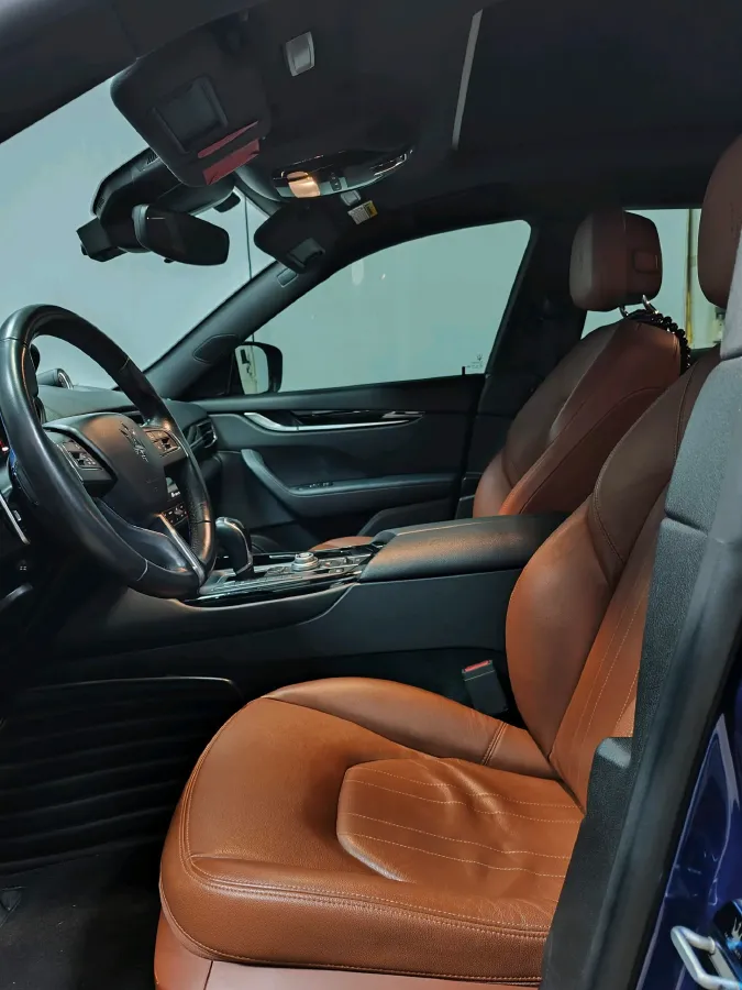 2018 Jaguar XJ 3.0T 340HP V6 8AT,autocango,china used car exporter,china ev exporter,chinese used car exporter,chinese used ev exporter