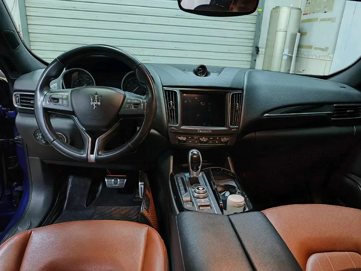 2018 Jaguar XJ 3.0T 340HP V6 8AT,autocango,china used car exporter,china ev exporter,chinese used car exporter,chinese used ev exporter