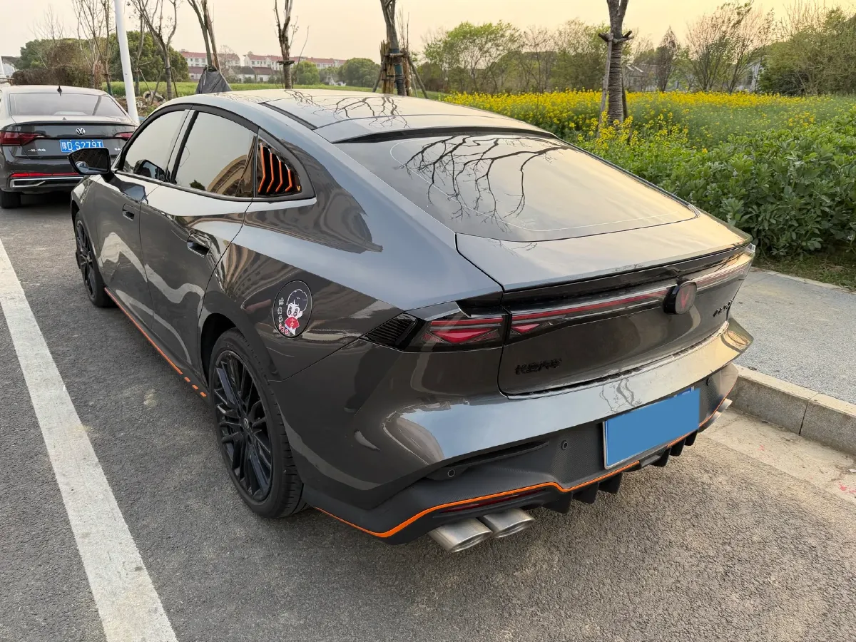 2025 ChangAn UNI-V 2.0T 245HP L4 8AT,autocango,china used car exporter,china ev exporter,chinese used car exporter,chinese used ev exporter