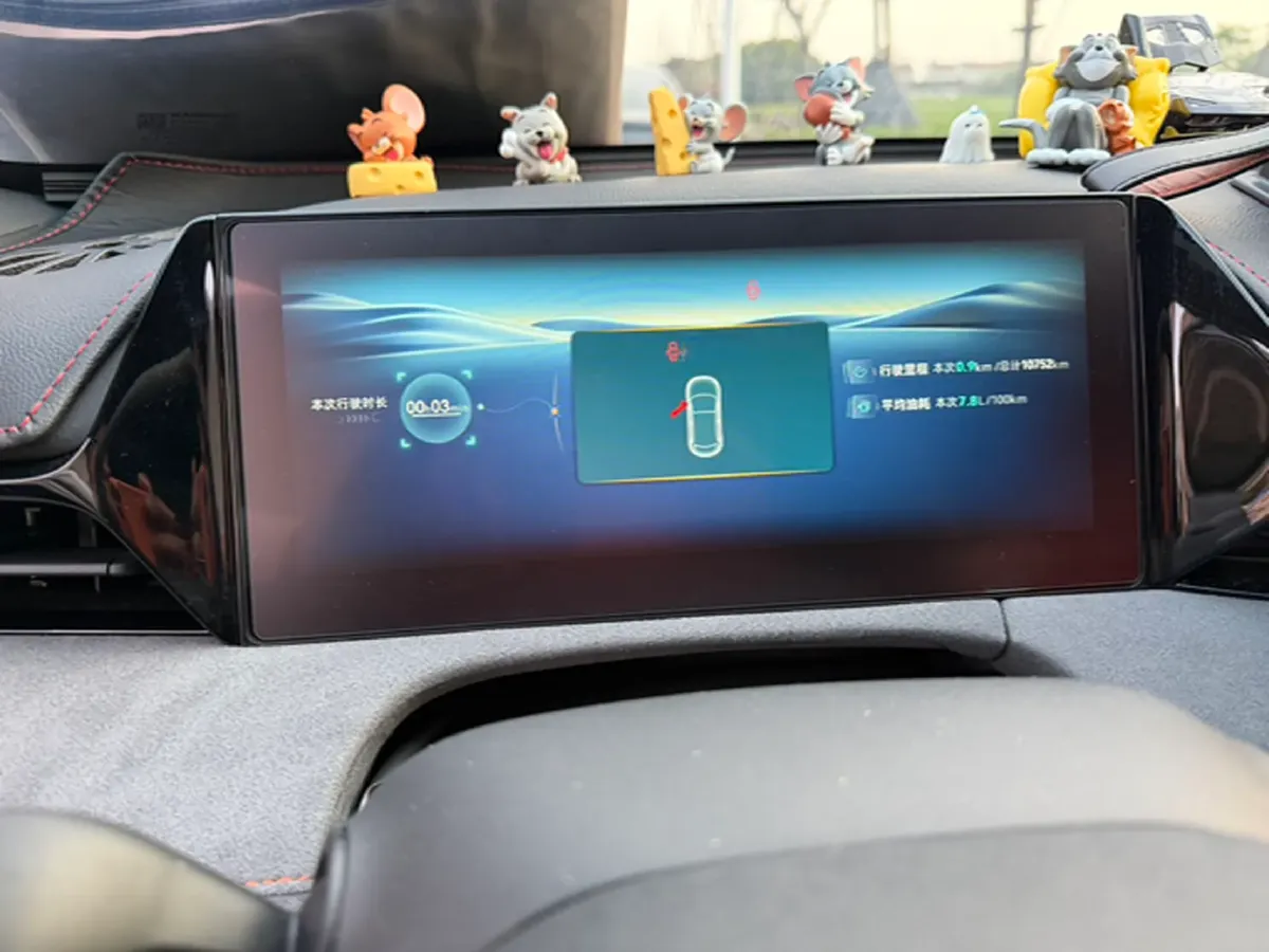 2025 ChangAn UNI-V 2.0T 245HP L4 8AT,autocango,china used car exporter,china ev exporter,chinese used car exporter,chinese used ev exporter