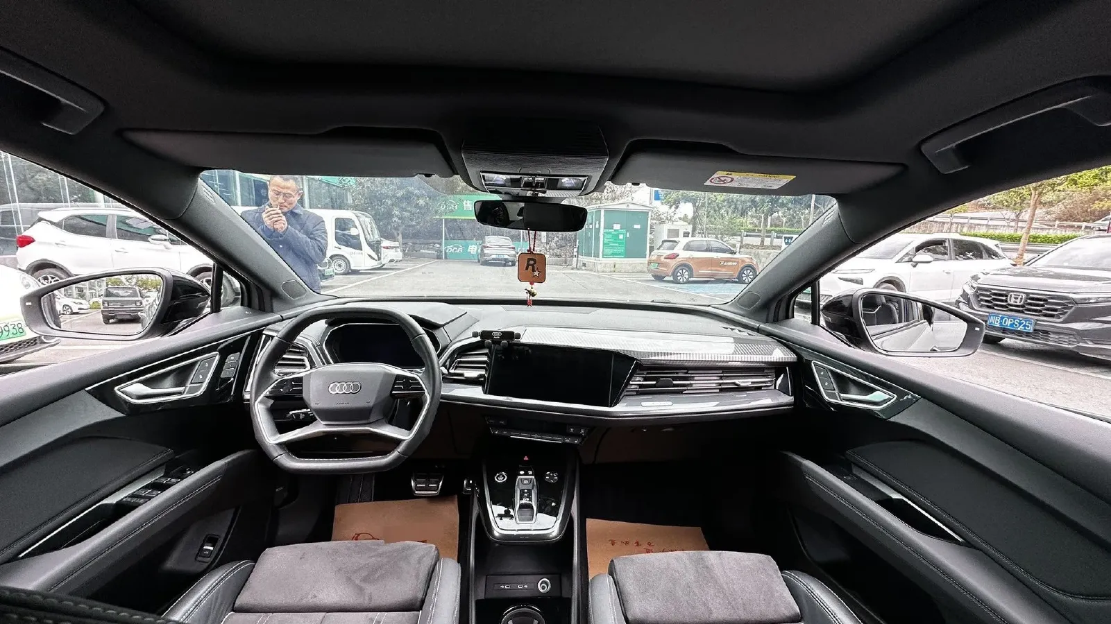 2023 Audi Q4 e-tron BEV 84.8KWH,autocango,china used car exporter,china ev exporter,chinese used car exporter,chinese used ev exporter