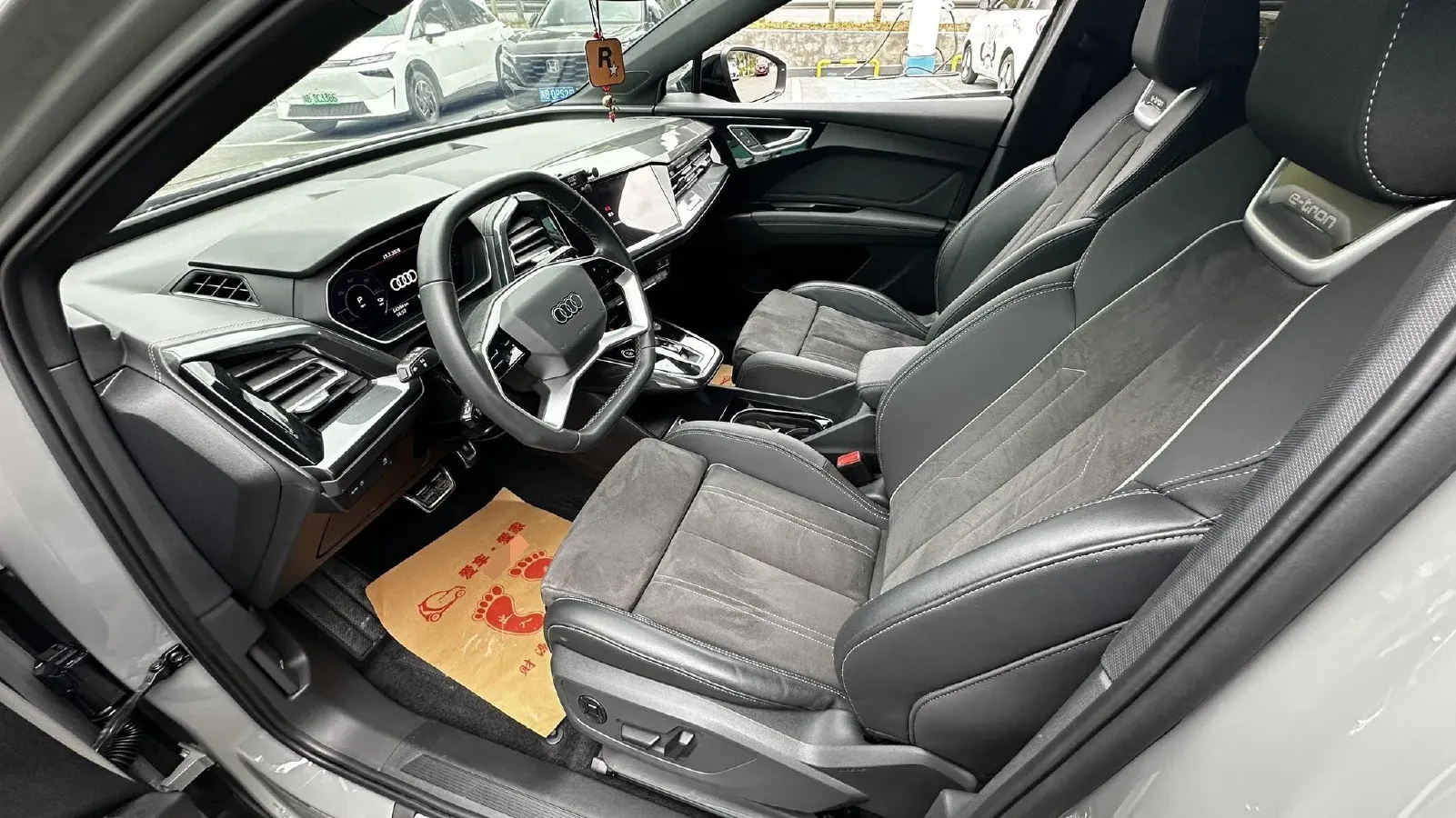 2023 Audi Q4 e-tron BEV 84.8KWH,autocango,china used car exporter,china ev exporter,chinese used car exporter,chinese used ev exporter