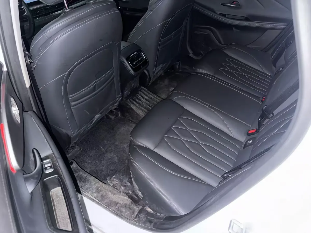 2022 Chery Arrizo 8 1.6T 197HP L4 7DCT,autocango,china used car exporter,china ev exporter,chinese used car exporter,chinese used ev exporter