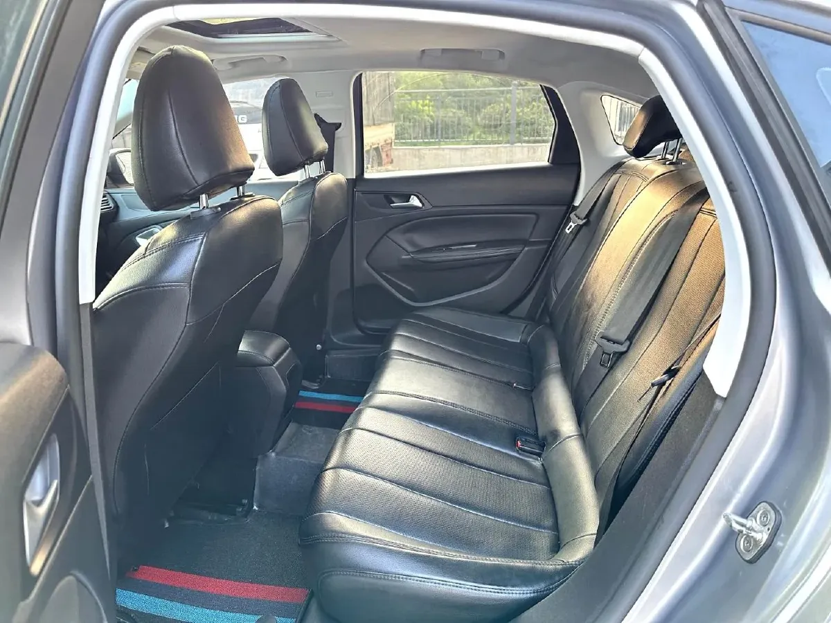 2018 Peugeot 308 1.2T 136HP L3 6AT,autocango,china used car exporter,china ev exporter,chinese used car exporter,chinese used ev exporter