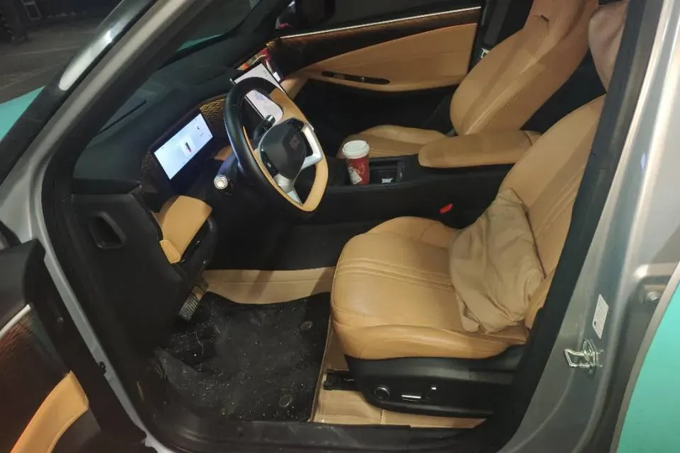 2024 Geely Galaxy L7 1.5T 163HP L4 3DHT PHEV 18.7KWH,autocango,china used car exporter,china ev exporter,chinese used car exporter,chinese used ev exporter