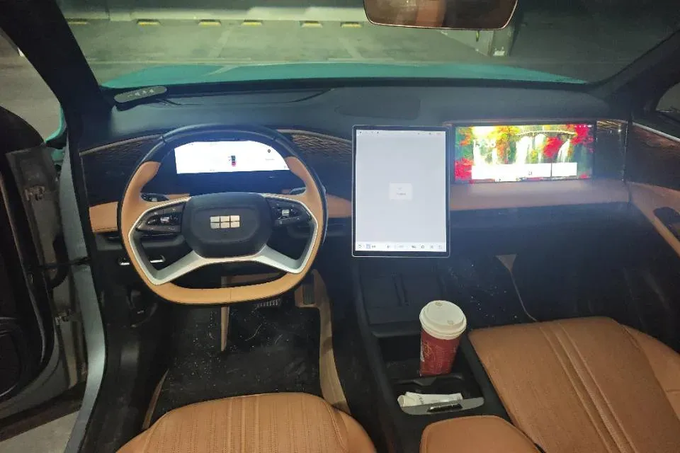 2024 Geely Galaxy L7 1.5T 163HP L4 3DHT PHEV 18.7KWH,autocango,china used car exporter,china ev exporter,chinese used car exporter,chinese used ev exporter