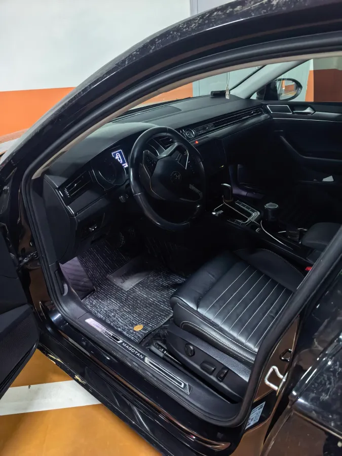 2020 Volkswagen Magotan 2.0T 186HP L4 7DCT,autocango,china used car exporter,china ev exporter,chinese used car exporter,chinese used ev exporter