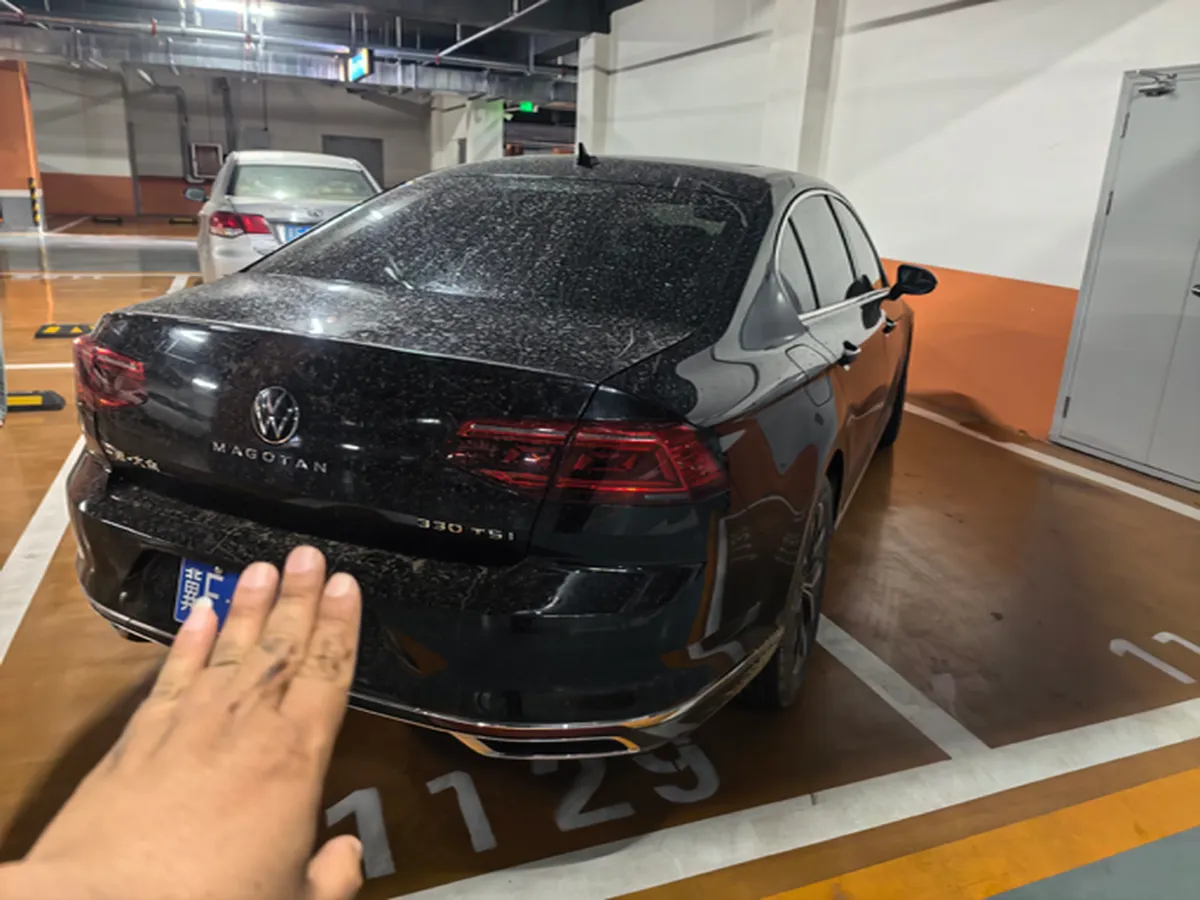 2020 Volkswagen Magotan 2.0T 186HP L4 7DCT,autocango,china used car exporter,china ev exporter,chinese used car exporter,chinese used ev exporter