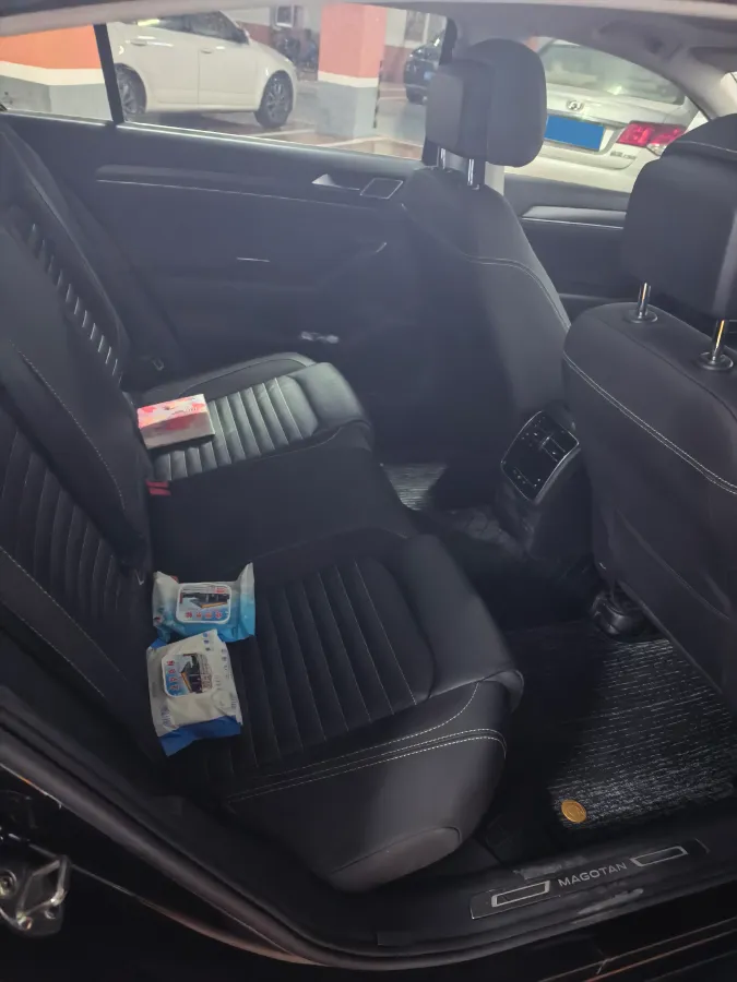 2020 Volkswagen Magotan 2.0T 186HP L4 7DCT,autocango,china used car exporter,china ev exporter,chinese used car exporter,chinese used ev exporter