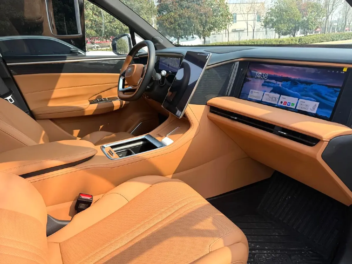 2025 Geely Galaxy L7 1.5L 112HP L4 1DHT PHEV 18.4KWH,autocango,china used car exporter,china ev exporter,chinese used car exporter,chinese used ev exporter