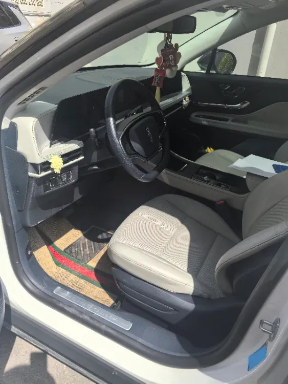 2023 Lincoln Corsair 2.0T 261HP L4 8AT,autocango,china used car exporter,china ev exporter,chinese used car exporter,chinese used ev exporter