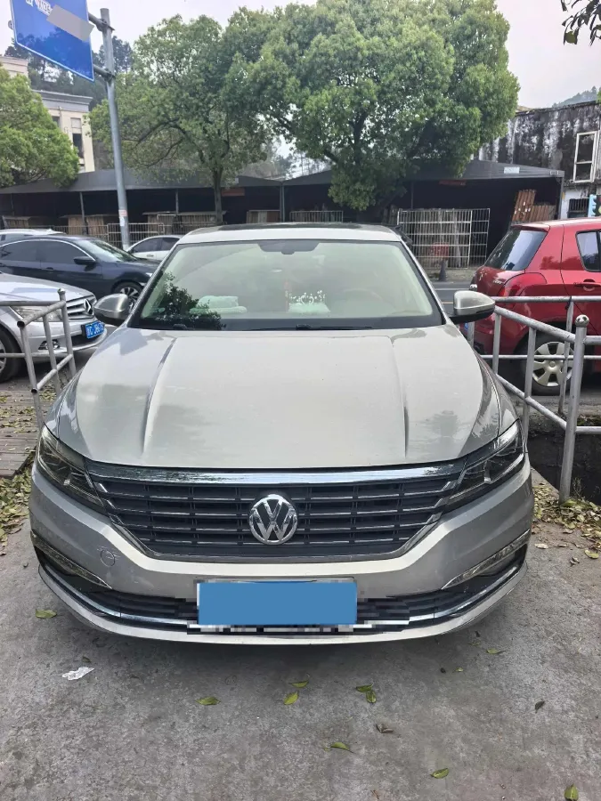 2018 Skoda Karoq 1.4T 150HP L4 7DCT,autocango,china used car exporter,china ev exporter,chinese used car exporter,chinese used ev exporter