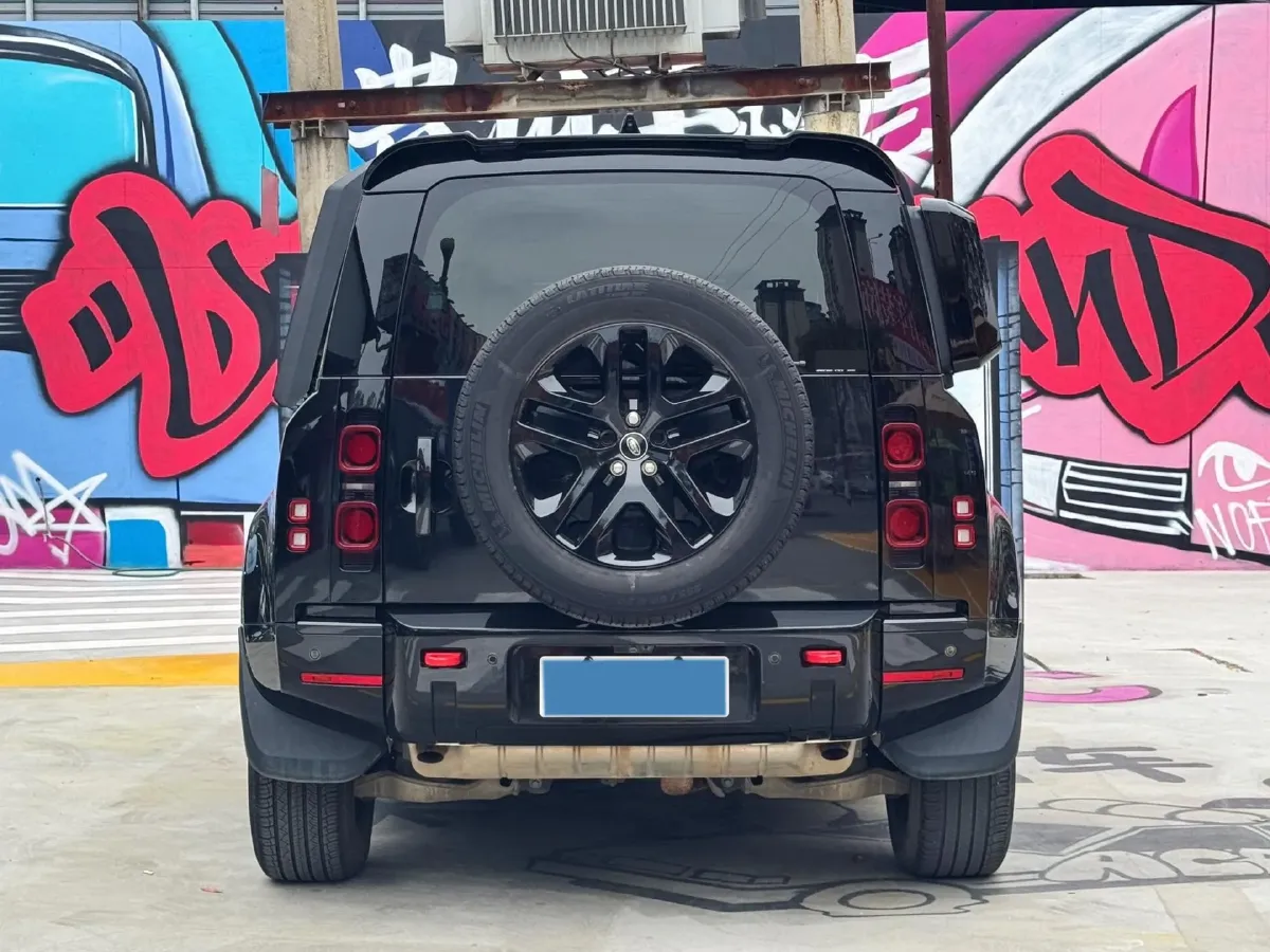 2023 Land Rover Defender 3.0T 400HP L6 8AT,autocango,china used car exporter,china ev exporter,chinese used car exporter,chinese used ev exporter
