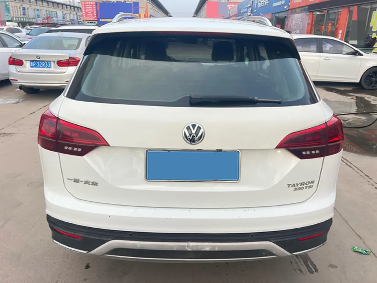 2019 Jeep Cherokee 2.0T 234HP L4 9AT,autocango,china used car exporter,china ev exporter,chinese used car exporter,chinese used ev exporter