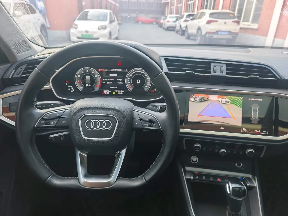 2022 Audi Q3 1.4T 150HP L4 7DCT,autocango,china used car exporter,china ev exporter,chinese used car exporter,chinese used ev exporter