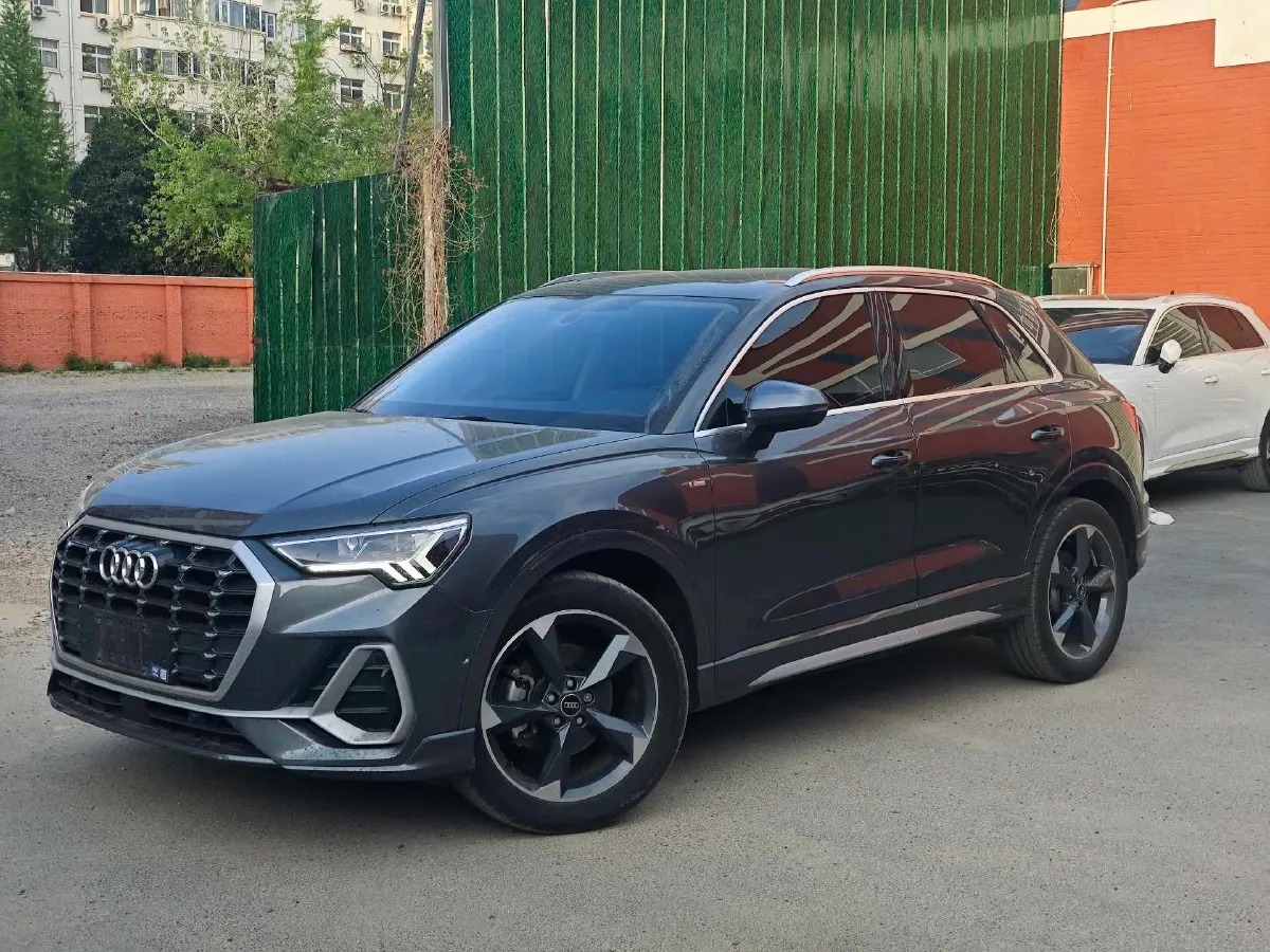 2022 Audi Q3 1.4T 150HP L4 7DCT,autocango,china used car exporter,china ev exporter,chinese used car exporter,chinese used ev exporter