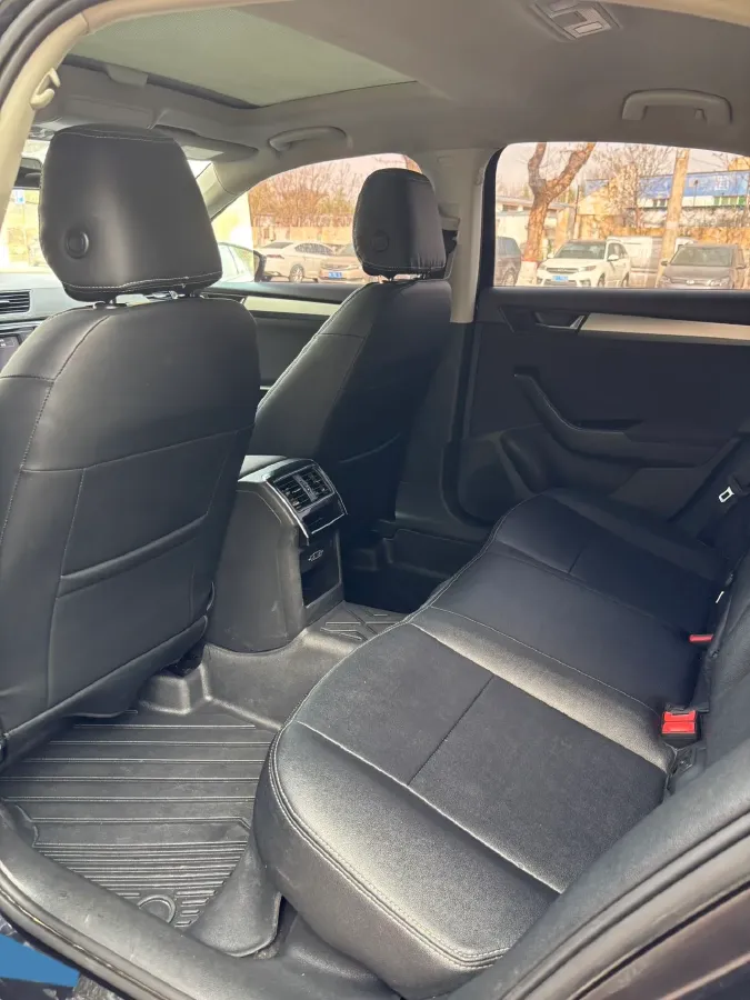 2019 Skoda Superb 1.4T 150HP L4 7DCT,autocango,china used car exporter,china ev exporter,chinese used car exporter,chinese used ev exporter