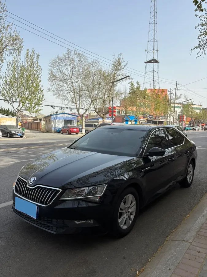 2019 Skoda Superb 1.4T 150HP L4 7DCT,autocango,china used car exporter,china ev exporter,chinese used car exporter,chinese used ev exporter