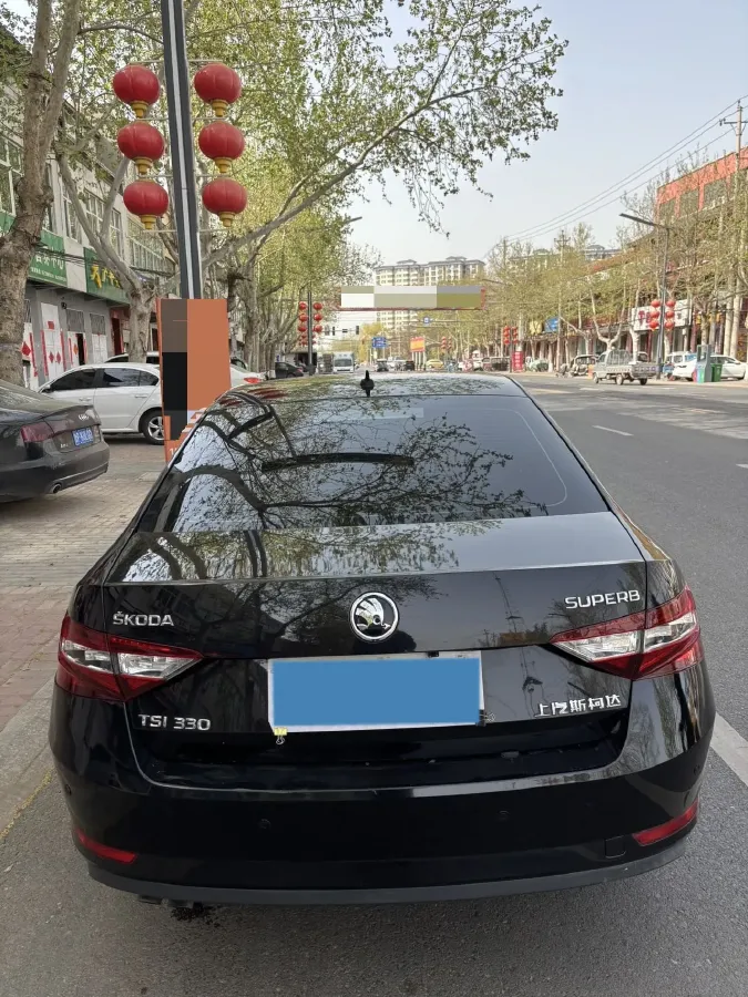 2019 Skoda Superb 1.4T 150HP L4 7DCT,autocango,china used car exporter,china ev exporter,chinese used car exporter,chinese used ev exporter