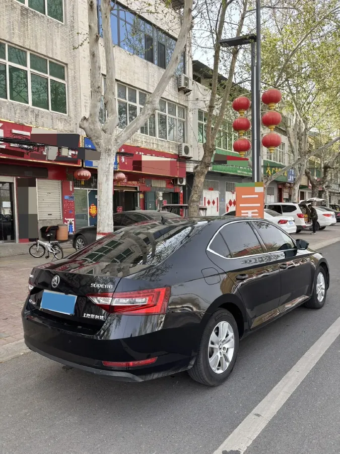 2019 Skoda Superb 1.4T 150HP L4 7DCT,autocango,china used car exporter,china ev exporter,chinese used car exporter,chinese used ev exporter