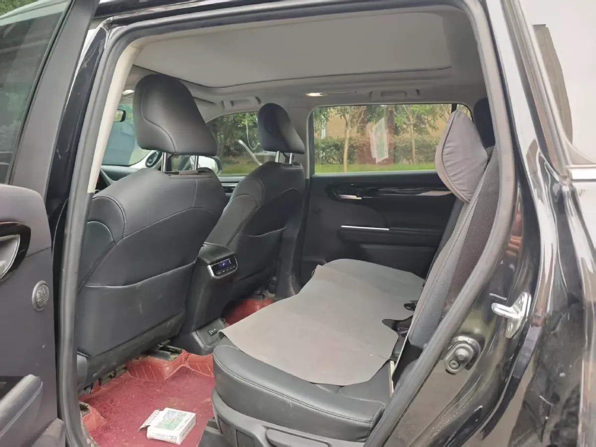 2022 Toyota Highlander 2.0T 248HP L4 8AT,autocango,china used car exporter,china ev exporter,chinese used car exporter,chinese used ev exporter